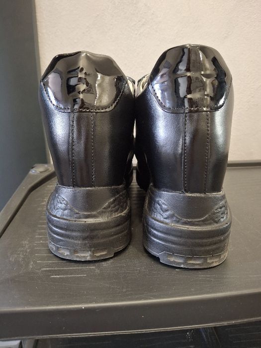 Кожени кецове на платформа