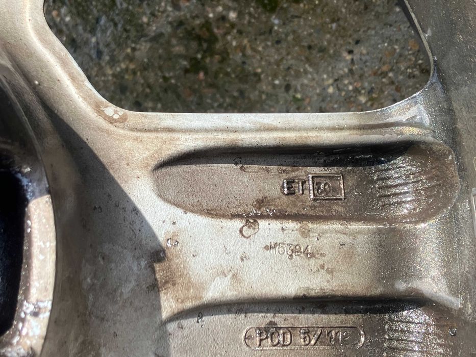 джанти 18 цола, 5по112 VW с нови зимни гуми