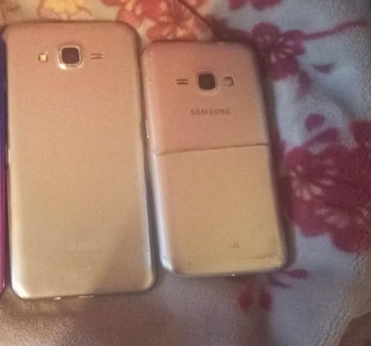 Продам телефоны на запчасти