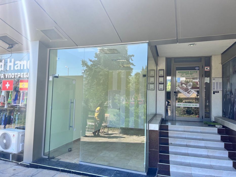 Дава се под наем Магазин в к.к. Слънчев бряг - 20 кв.м за 3060 € - Снимка #2