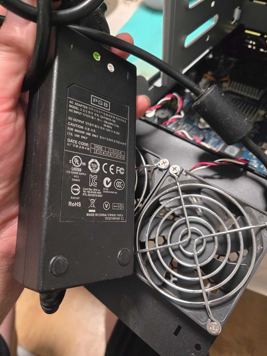 Synology DS411+ Сетевое хранилище на 4 диска / Без Дисков