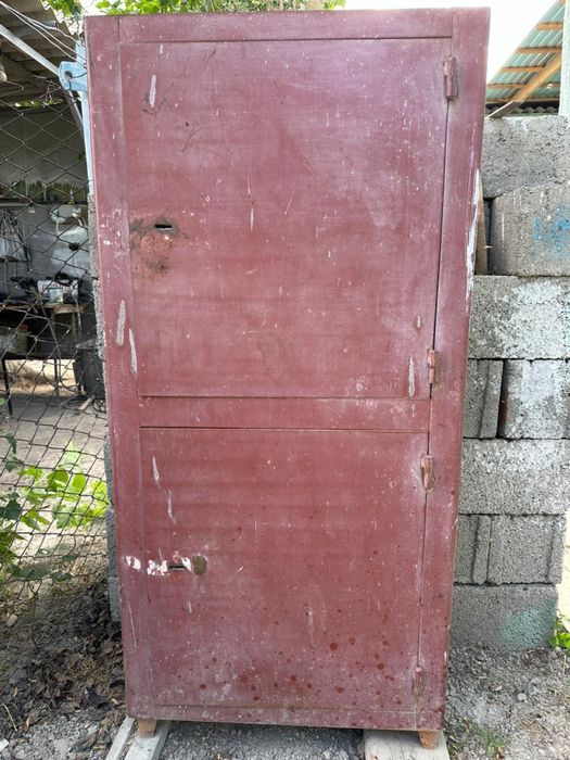 Продается двухярусный сейф