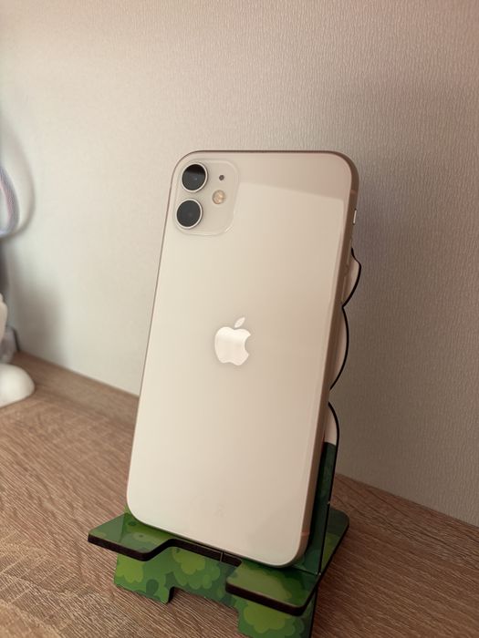 Продам Iphone 11 128 gb в идеальном состоянии