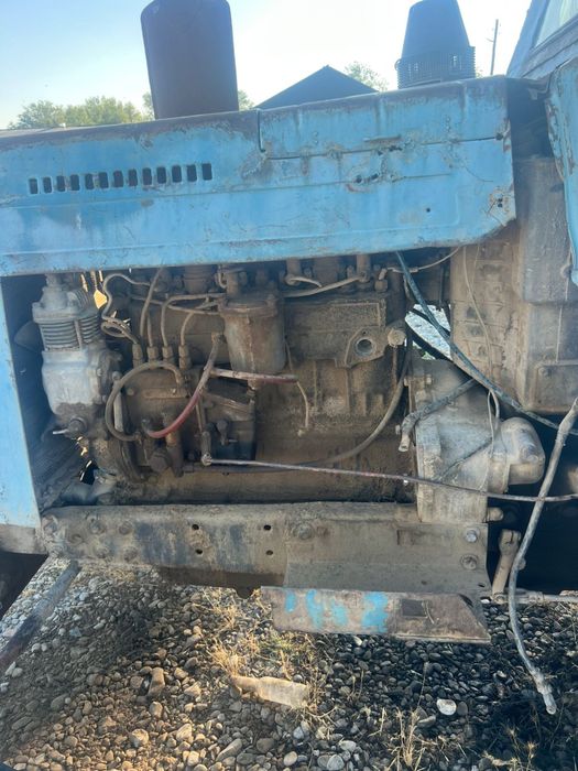 Трактор  рабочий