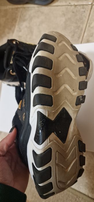 Дамски Guess 37н.