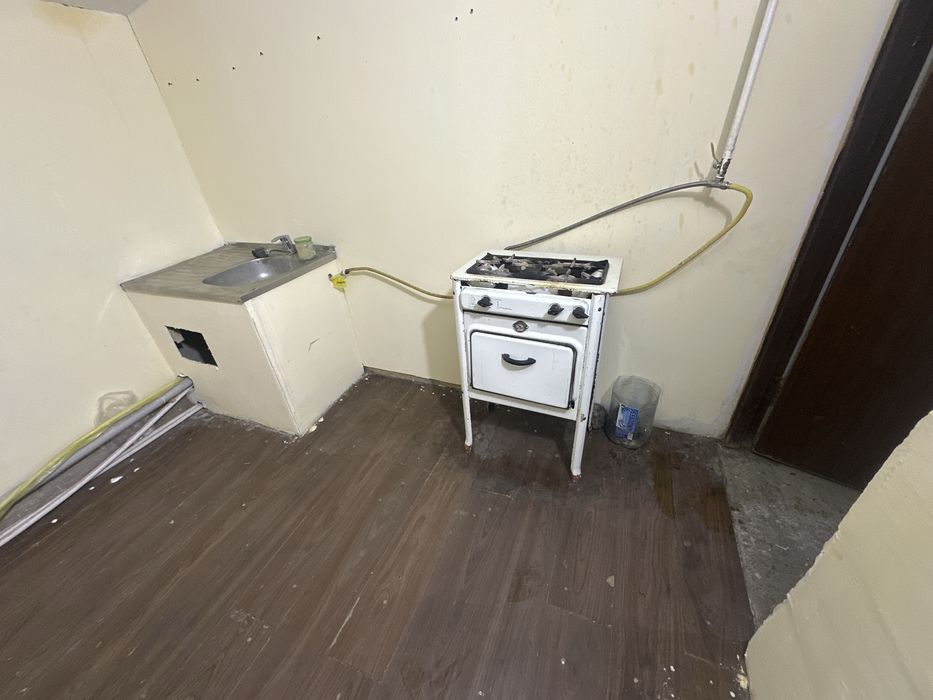 Ховлидан  бир  хонаси берилади  ошхона  санузел  общие