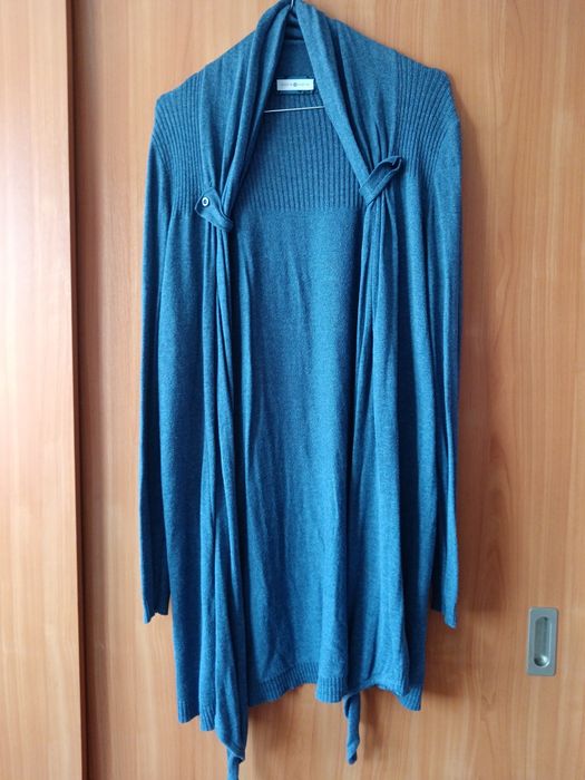 Vând Cardigan in Colț Mărimea XL