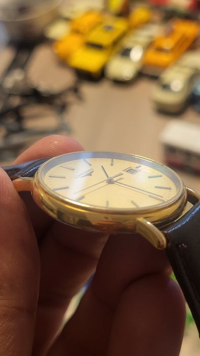 Часовник Longines позлатен корпус