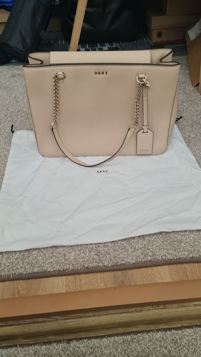 Оригинална естествена кожа DKNY