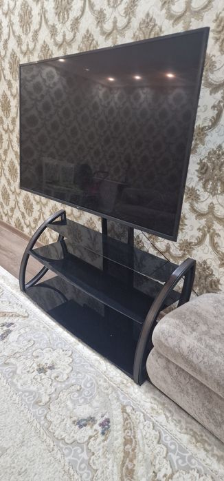 Подставка для телевизора