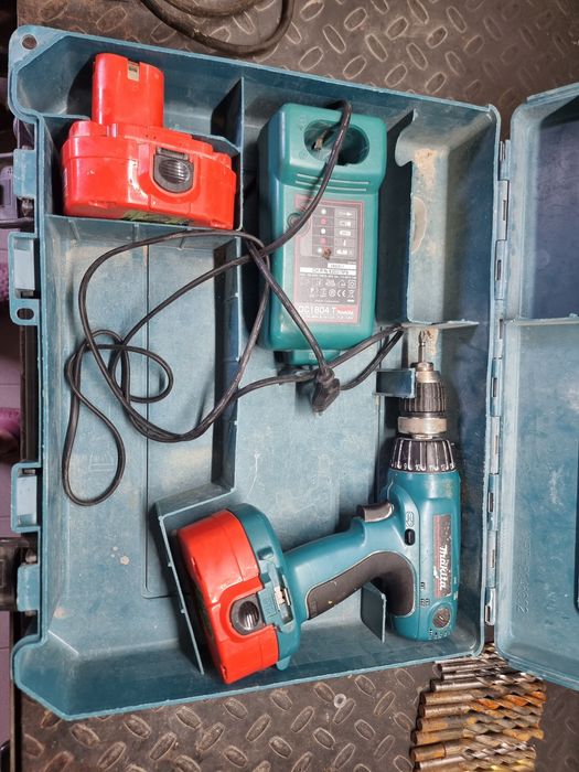 Инструмент     .