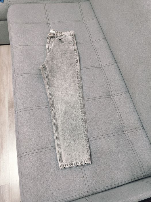 Джинсы mom  bershka