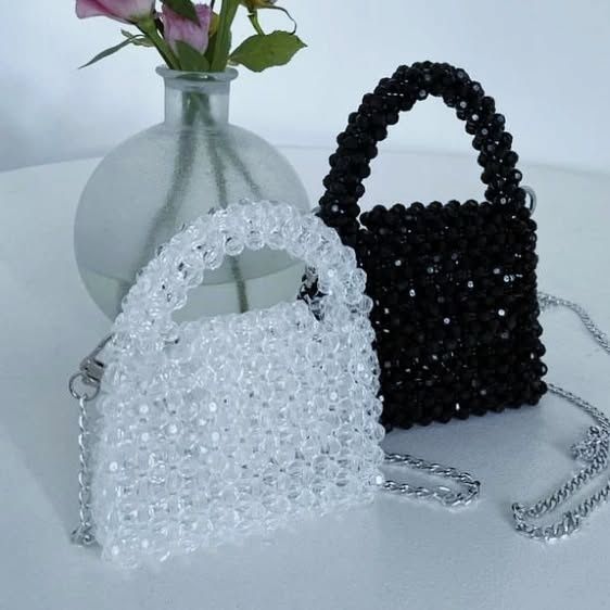 Toshlardan sumkalarimiz bor