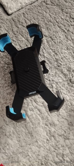 Vând suport de telefon pentru bicicleta sau motor