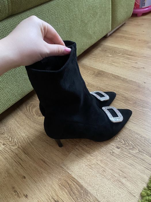 Cizme cu toc subtire