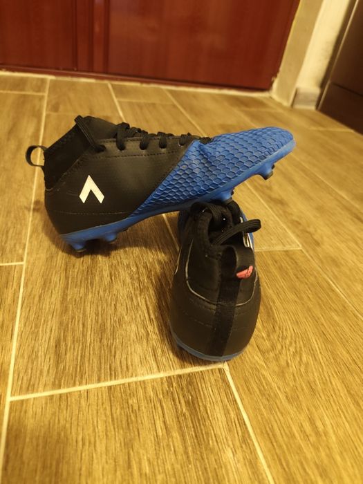 Adidas Ace 17.3 за изкуствени и меки терени