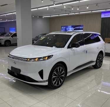 Dongfeng 008 ultra 610km