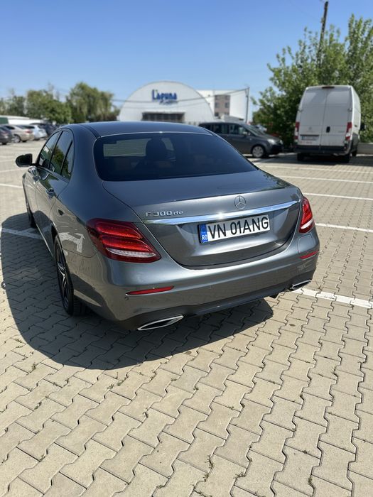 Mercedes-Benz E300de