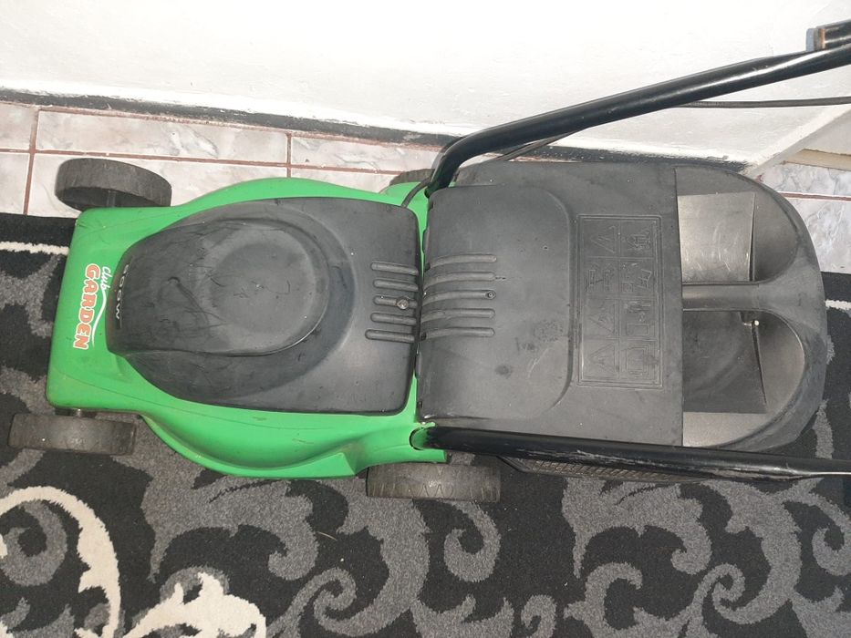Masina de tuns iarba second hand