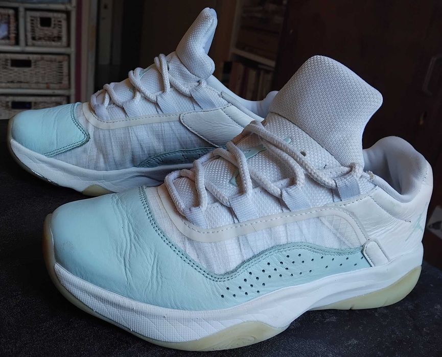 Дамски Nike Air Jordan 11 CMFT Low, цвят „Glacier Blue“- 36,5