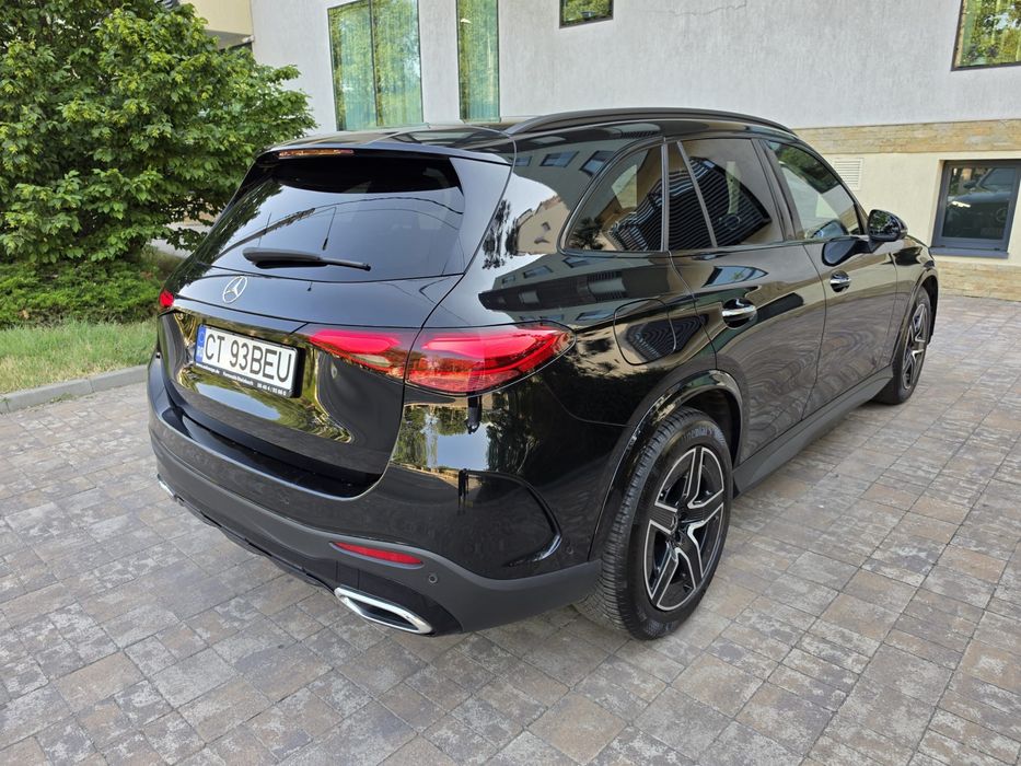 Mercedes-Benz GLC 300 4MATIC AMG Line Premium