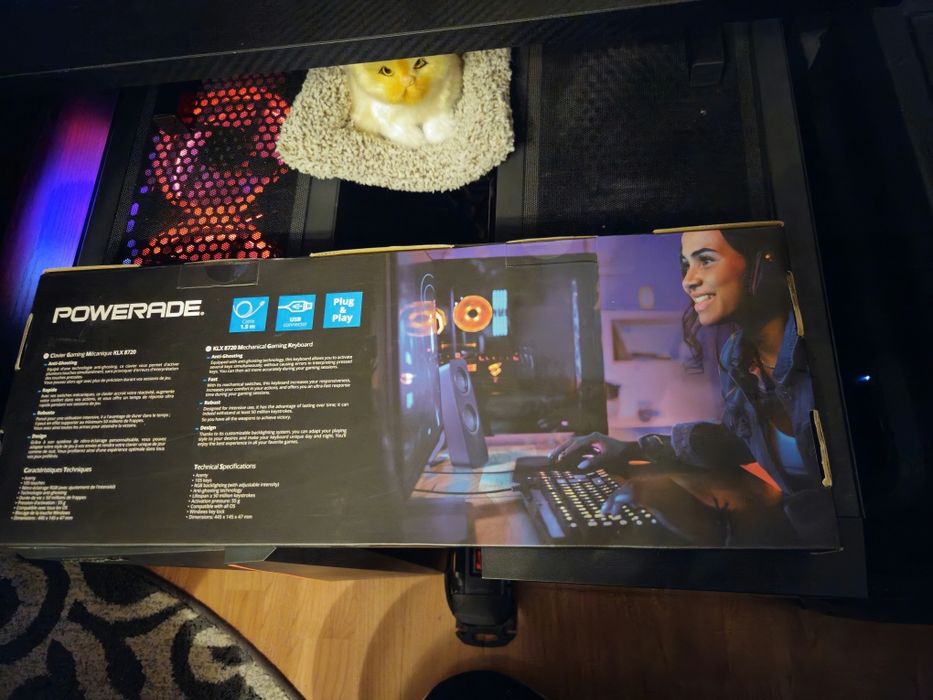 Tastatura mecanica Rgb și mouse set