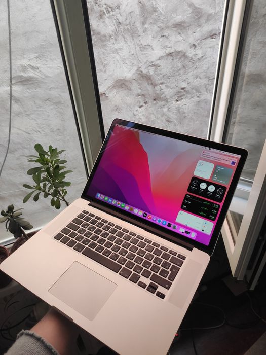 Apple MacBook PRO. Core i7/16/512. В отличном состояние.
