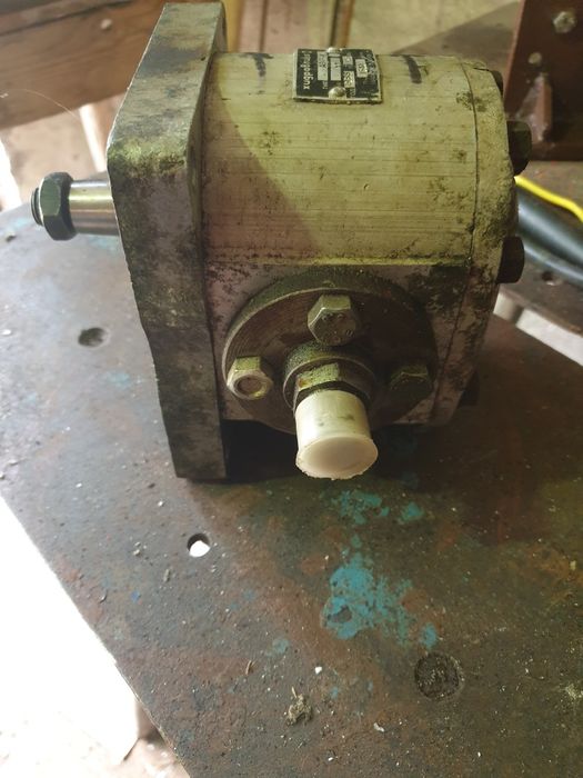 Хидравлична помпа