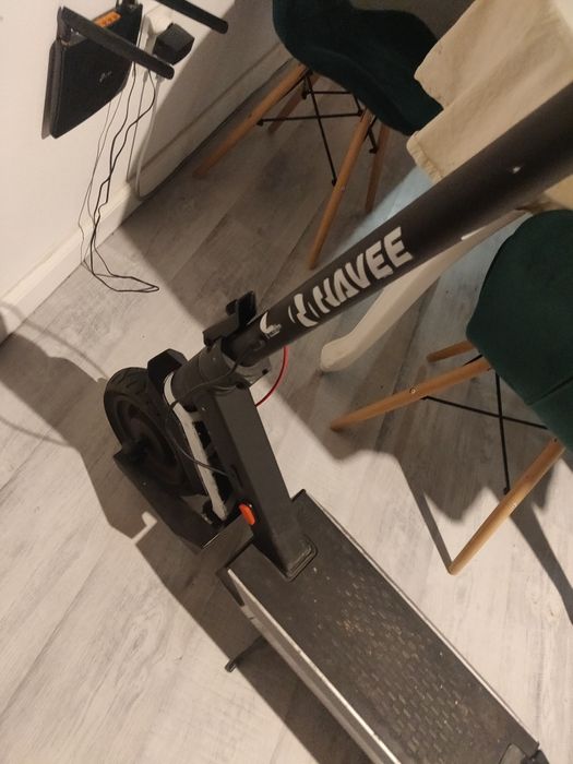 Vând trotineta electrica 25 km autonomie:40 km
