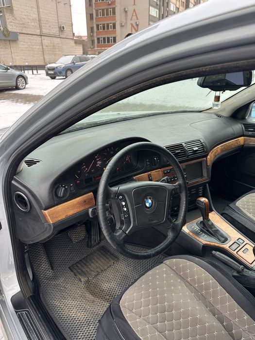 Продам bmw e39 1996год