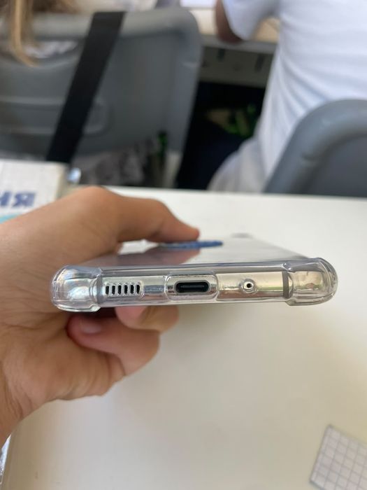 Samsung флагмон 20 + 5g.