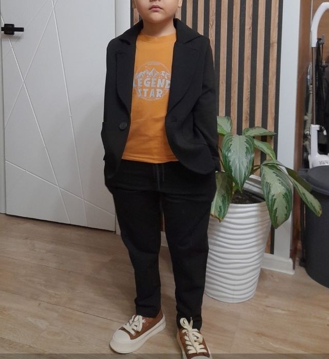 Костюм тройка 10000т