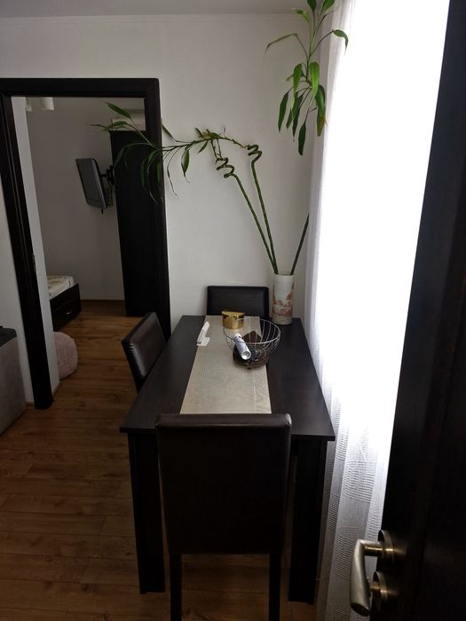 Apartament 2 camere | Bloc 18, Scara A | Etaj 2 | Str. Unirii – Găești