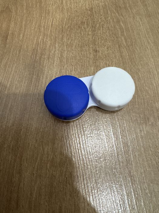 Контейнер для линз