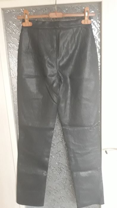 Кожен панталон high waist