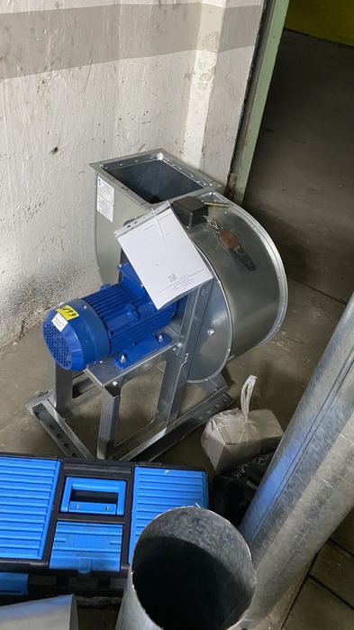 Вытижной зонт