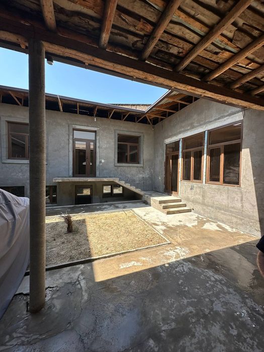 Uy sotiladi shtab ona bolada