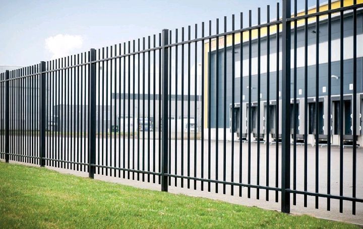 Bizda Reshotka Zabor Darvoza Perila Naves va barcha turdagi xizmatlar