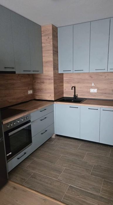 Дава се под наем Двустаен апартамент в София, Левски - 50 кв.м за 562 € - Снимка #2