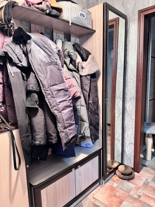 Шкаф для прихожей