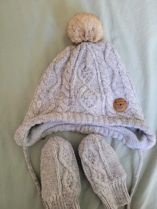 Caciula si manusi H&M 3-6 luni, 1-2 ani