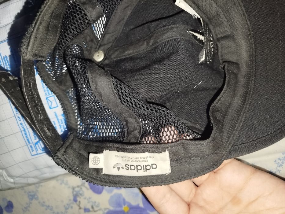 Vând Șapcă adidas black cu qr