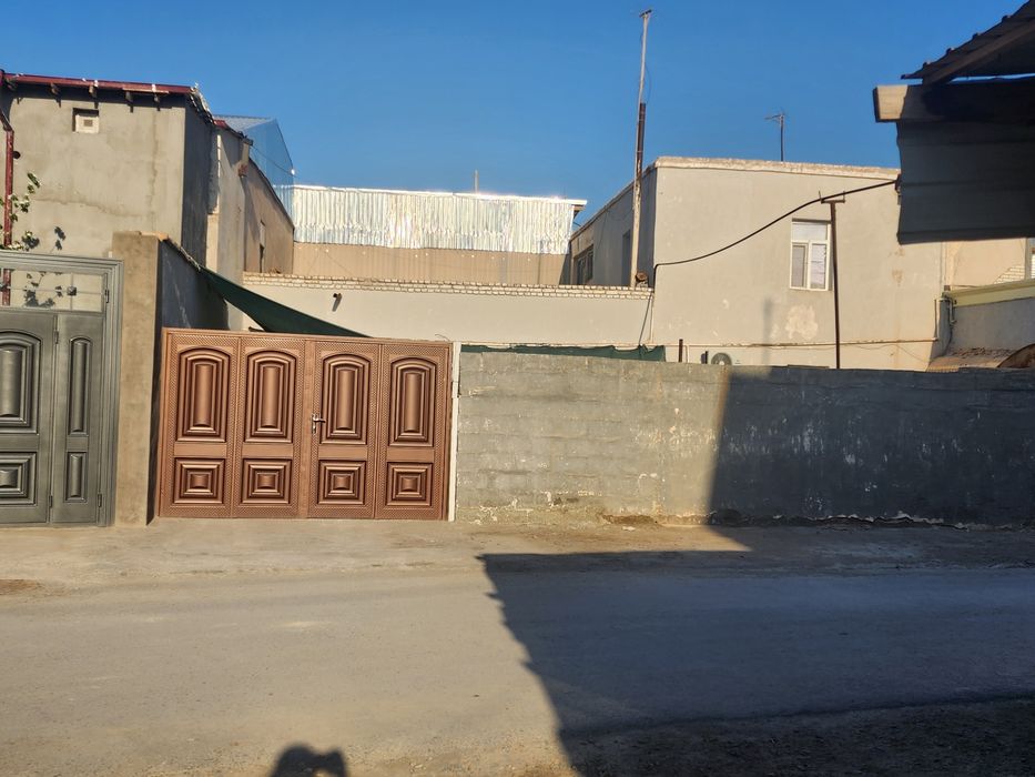 Doʻstlik mahallasi   2 etajli hovli joy sotiladi