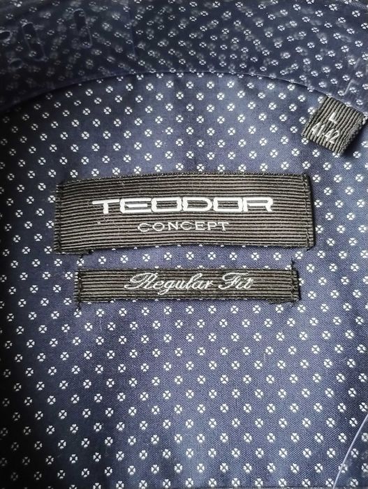 Мъжка спортна риза с дълъг ръкав наTEODOR.Нова,размер-41/42.Тъмносиня.