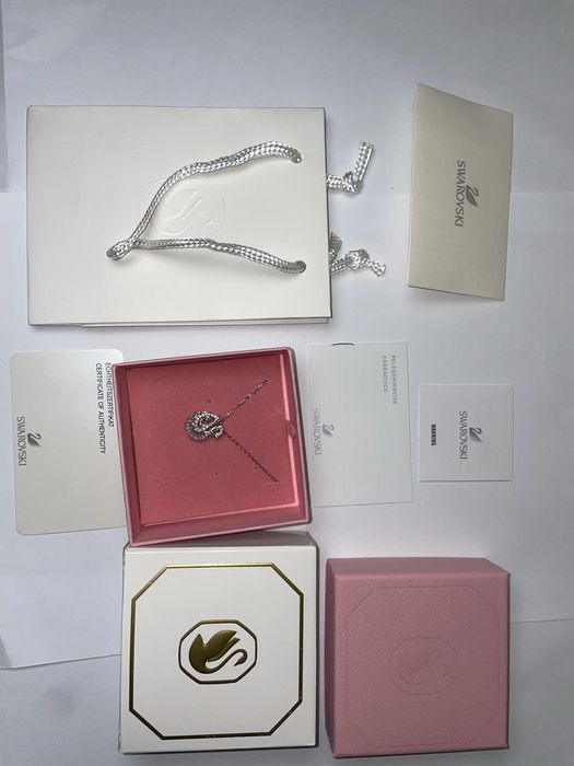 Swarovski Icon Swan / Dazzling Swan (Пълен Комплект)
