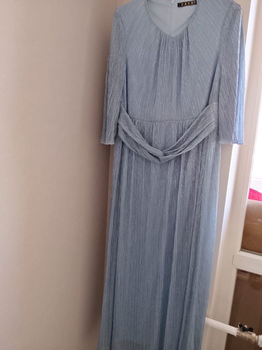 Продам платье не дорого