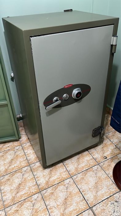 Сейф огнеупорные