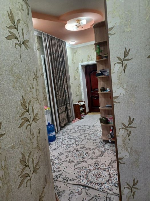 Продается 2 х ком кв с обстановкой