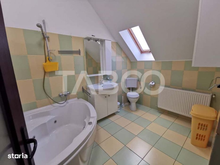 Apartament cu 3 camere langa facultatea de Stiinte de inchiriat - More