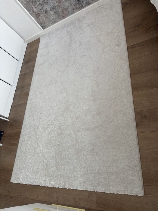 Продам ковер длина 3 м, ширина 2 м